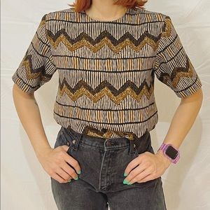 Vintage top with zig zag print